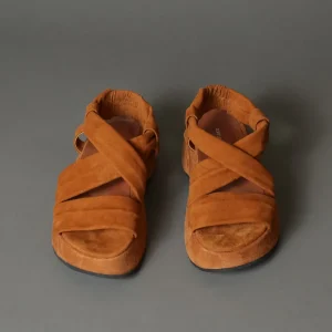Sandals^Conflict For Interest 538 Caramel