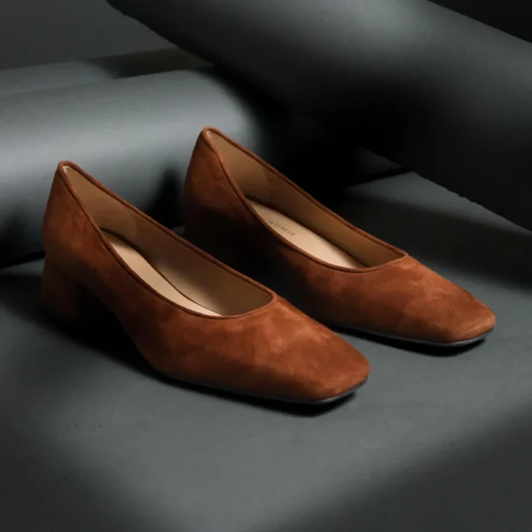 Flats^Conflict For Interest 403 Brown