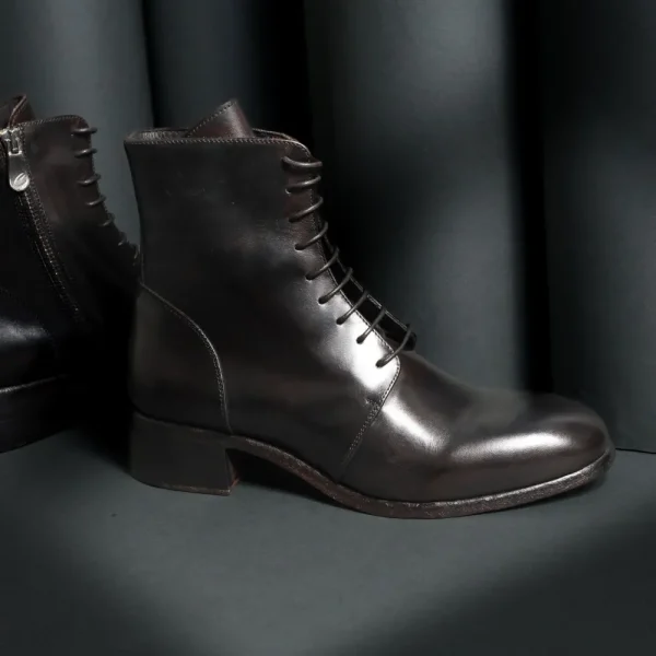 Boots^Conflict For Interest 871 Dark Brown Dark-Brown
