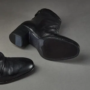 Boots^Conflict For Interest Gina Black