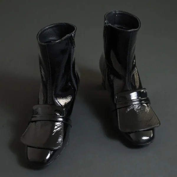 Boots^Conflict For Interest Paola Black
