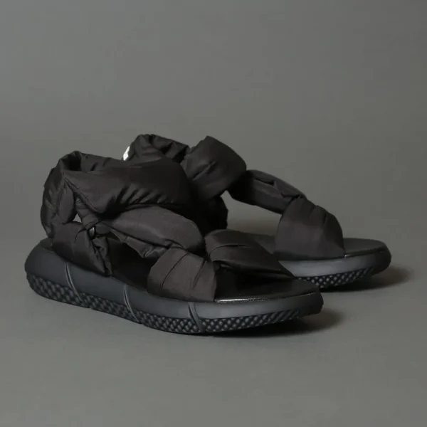 Sandals^Strategia E3200-X Black