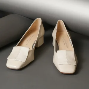 Flats^Conflict For Interest Iris Off White
