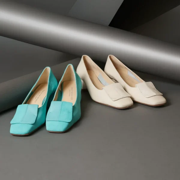 Flats^Conflict For Interest Iris Off White