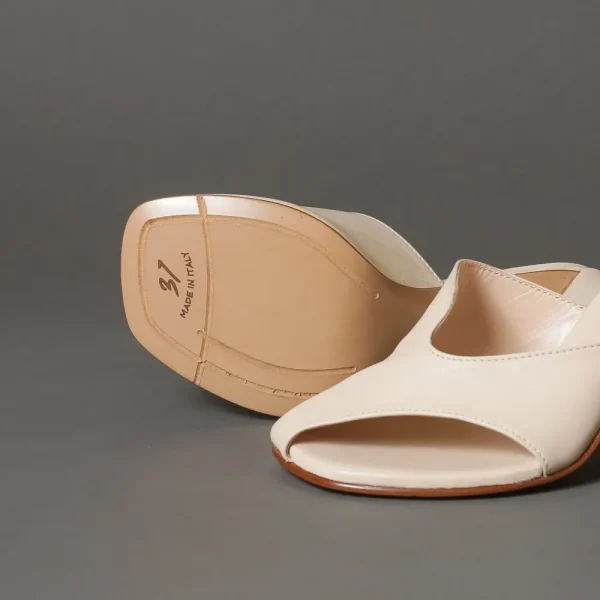 Sandals^Conflict For Interest Mona 02 Nude