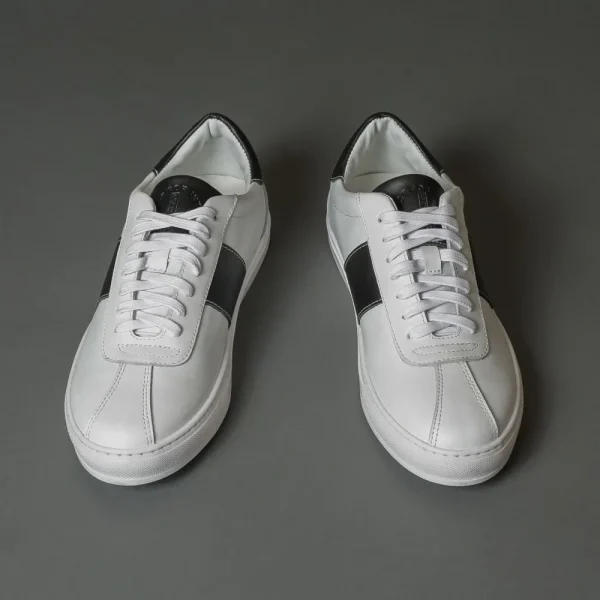 Casual^Conflict For Interest Sbob/F White